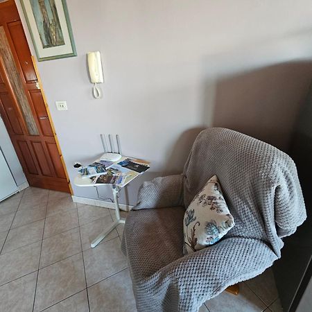 Apartment Neven Rovinj Parking Place Bagian luar foto