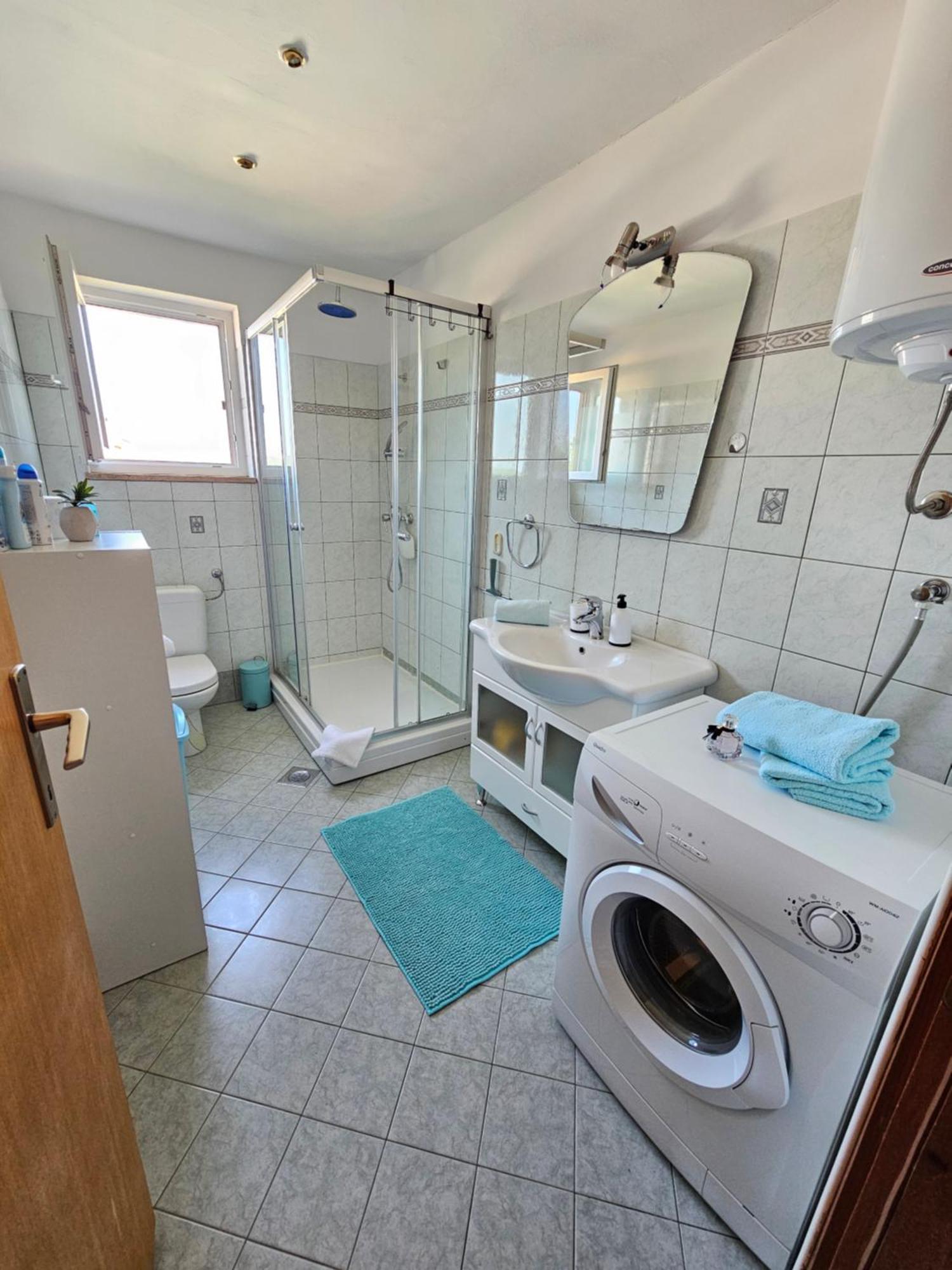 Apartment Neven Rovinj Parking Place Bagian luar foto